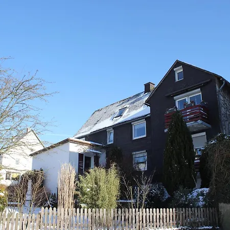 Modernes In Usseln Mit Terrasse, Cleaning Included Appartement *