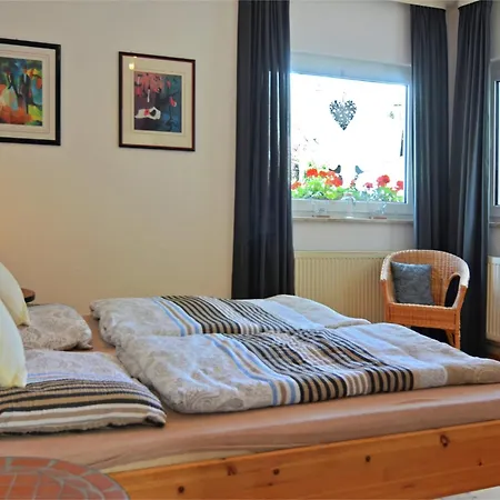 Modernes In Usseln Mit Terrasse, Cleaning Included *